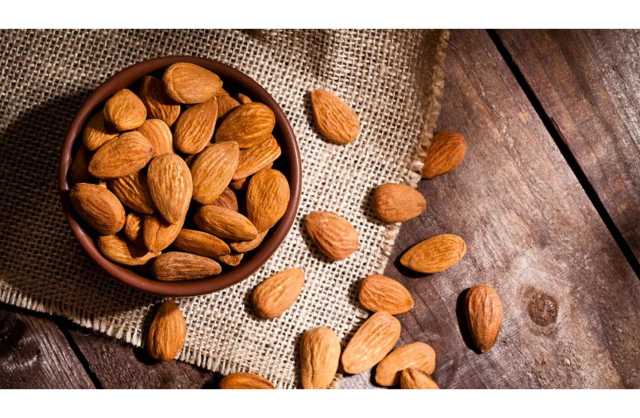 7 آثار جانبية لتناول اللوز بكثرة .. تعرف إليها
