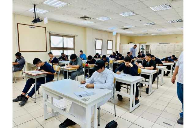 جميع طلبة المرحلة الثانوية بدأوا اليوم خوض الاختبار القبلي «Pre-test» في مهارات اللغة الإنجليزية «IELTS»