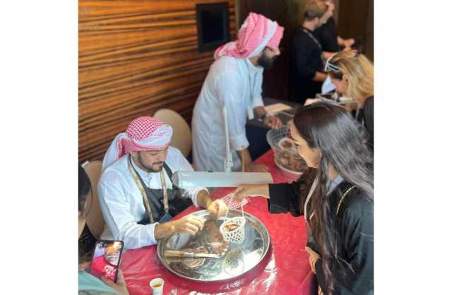 «دانات» يقدم عروضاً حصرية للؤلؤ البحريني في «كونِكشين لاكشري»