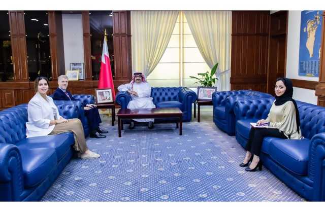 وزير التربية والتعليم يستقبل سفير المملكة المتحدة