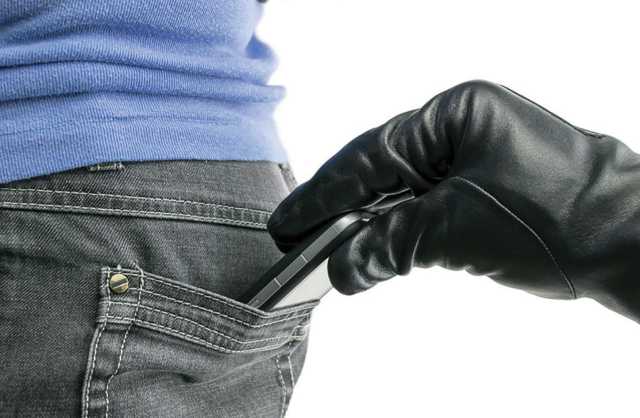 بيرو تفرض عقوبات قاسية على سرقة الهواتف المحمولة