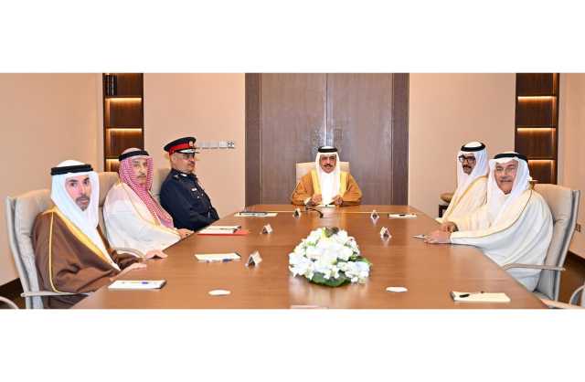 وزير الداخلية يشيد بدور المحافظات في ترسيخ نهج التواصل مع المواطنين وتعزيز التوعية الأمنية من خلال المنصة الوطنية للحماية المدنية