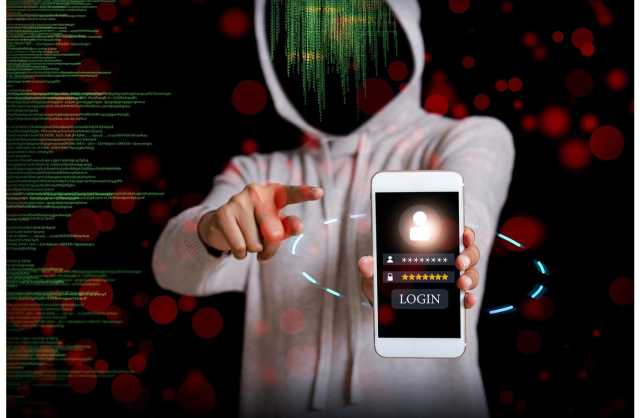 مكافحة الجرائم الإلكترونية: القبض على رجل وامرأة قاما بابتزاز أشخاص عبر مواقع التواصل الاجتماعي