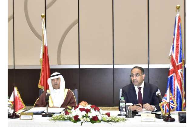 وزير شؤون الدفاع يترأس الجانب البحريني في أعمال اجتماع اللجنة البحرينية البريطانية العسكرية المشتركة
