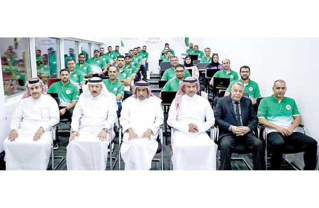 علي بن محمد يفتتح دورة الإحصاء والمعلومات للكرة الطائرة