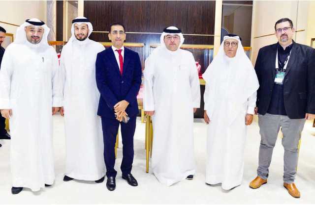 « الأيام » تزور معرض الجواهر العربية وتؤكد دعمها الإعلامي للمشاركين
