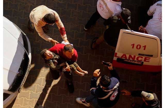 «فاجعة جديدة» شمالي غزة.. عشرات القتلى بقصف مدرسة تابعة للأونروا