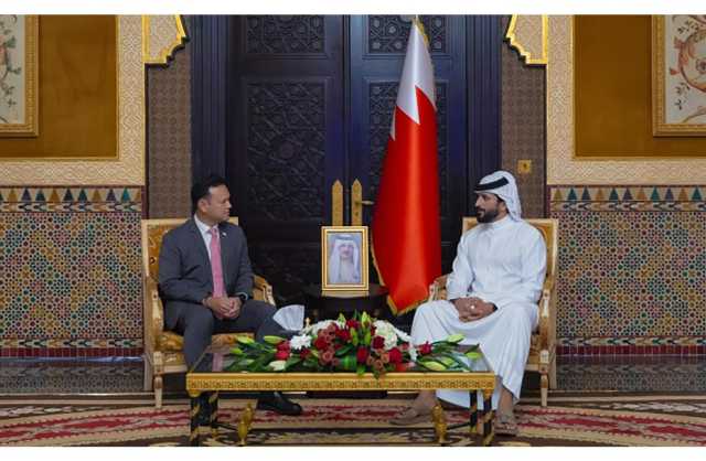 مستشار الأمن الوطني قائد الحرس الملكي يلتقي وزير الدولة الأعلى للدفاع بجمهورية سنغافورة