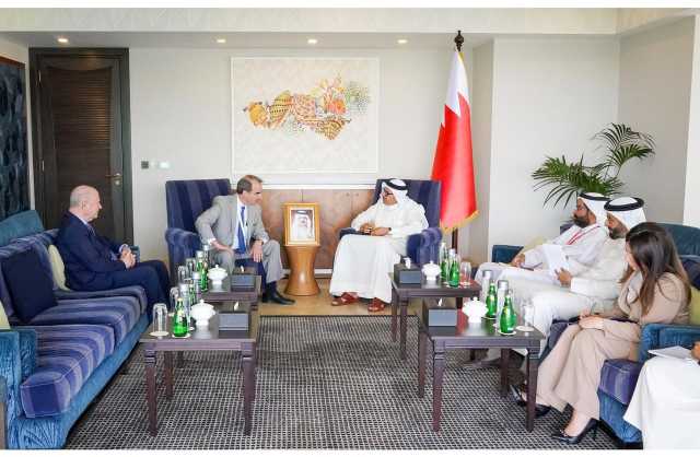 وزير الخارجية يجتمع مع رئيس الشؤون السياسية في اللجنة اليهودية الأمريكية
