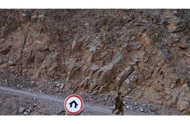 رداً على ضرب إيلات.. الجيش الإسرائيلي يقصف منظمة بسوريا