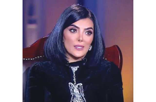 حورية فرغلي تخضع لعملية جراحية في أنفها