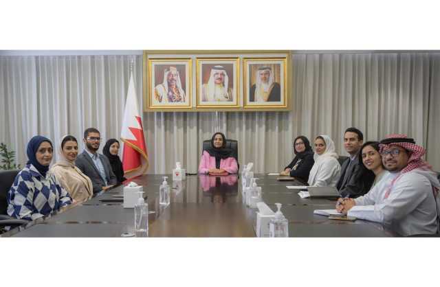 وزيرة الصحة تستقبل الطالبين إحسان الحواج وزينب الصفار بمناسبة نيل مشروعهما الميدالية الذهبية بمعرض سيئول الدولي