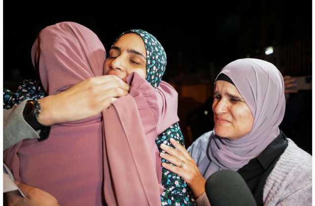 إسرائيل تفرج عن 39 من المعتقلين الفلسطينيين.. وتضع شروطها