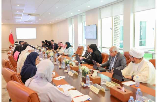 «تشريعية الشورى» تبحث مع «الخدمة المدنية» مشروع قانون يسمح لموظف القطاع العام مزاولة النشاط التجاري