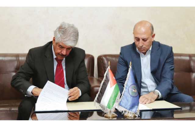 بناء مستشفى ومجمع سكني ومدرسة وعلاج مرضى