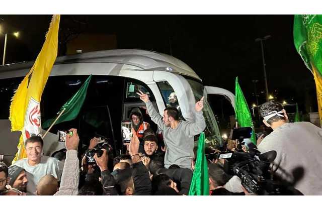مباحثات لهدنة دائمة.. وخامس عملية تبادل أسرى في غزة