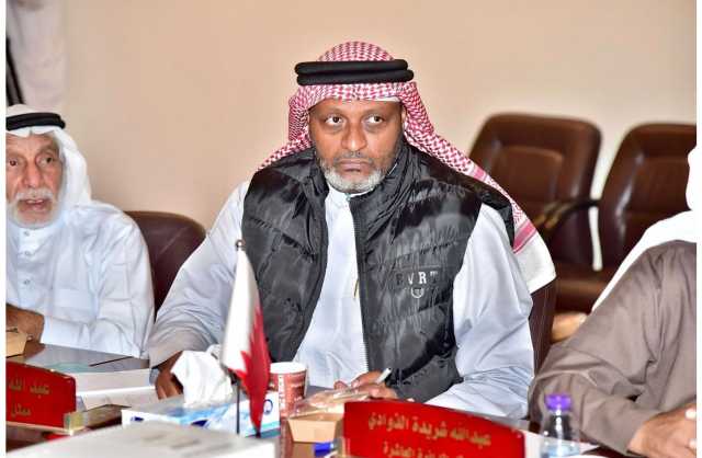 القبيسي يقترح الاكتفاء بقارئ البطاقة الذكية لطلبات عوازل الأمطار