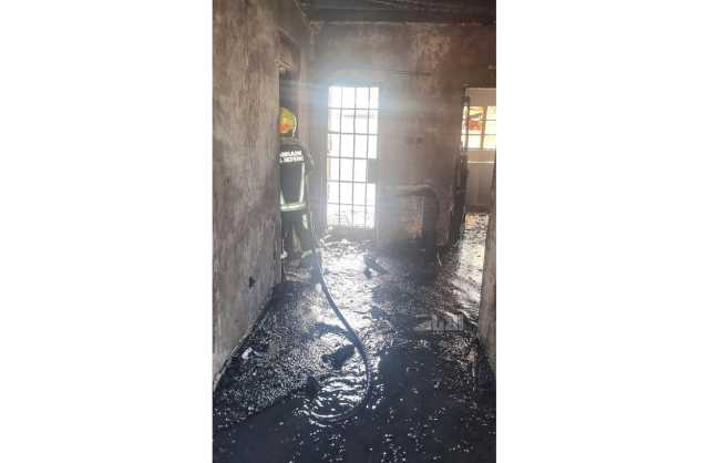 بالصور.. عائلة بحرينية تُفجع بأطفالها الثلاثة في حريق مؤسف بـ «وادي السيل»