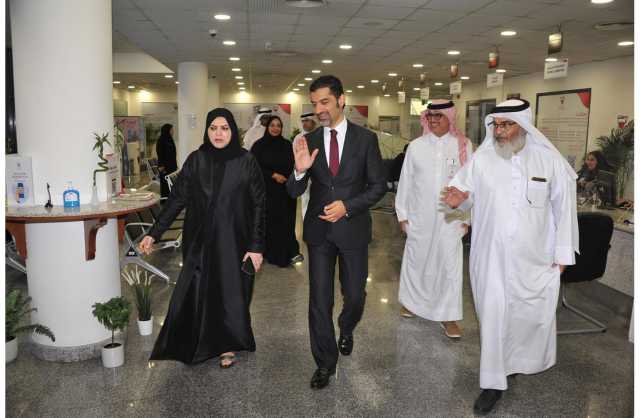 وزير البلديات والزراعة يزور مجلس المحرق البلدي
