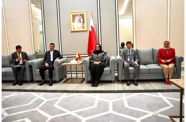 وزيرة الصحة تعقد اجتماعاً مع نائب رئيس مجلس الوزراء ووزير الصحة المكلف في جمهورية ليبيا الشقيقة