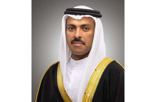 وزير الإعلام يشيد بكلمة وزير الداخلية ويؤكد أن الشرطة البحرينية شكلت على الدوام نموذجًا مشرفًا للعطاء والتفاني
