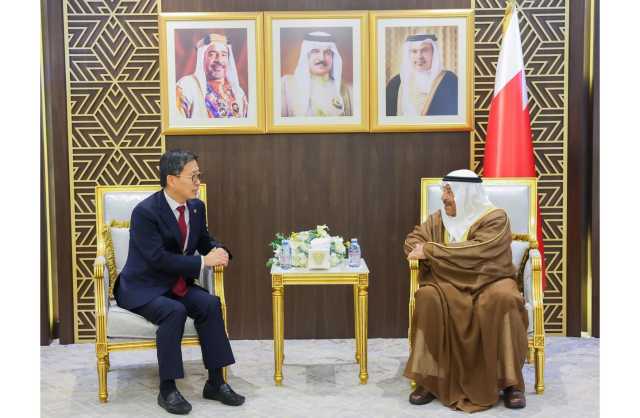 رئيس مجلس الشورى يستقبل سفير جمهورية كوريا لدى مملكة البحرين