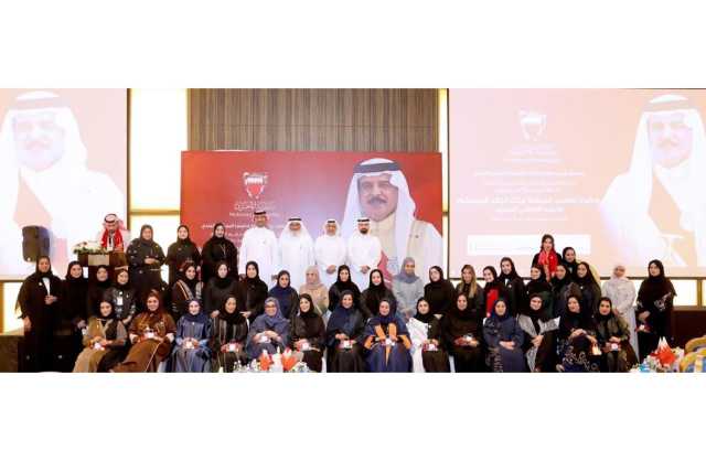 المجلس البلدي والجهاز التنفيذي ببلدية المحرق يحتفلان بأعياد الوطن تجديدًا للعهد والولاء