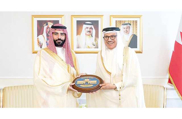 وزير الخارجية يستقبل السفير السعودي بمناسبة انتهاء فترة عمله