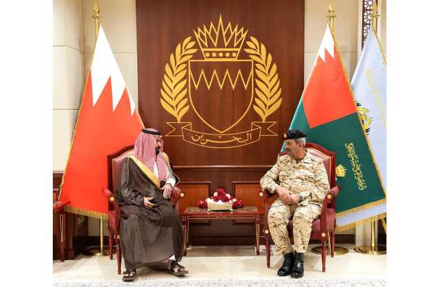 القائد العام لقوة دفاع البحرين يستقبل سفير السعودية لدى البحرين بمناسبة انتهاء فترة عمله