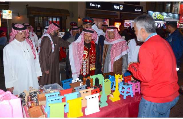 محافظة المحرق تحتفل بالأعياد الوطنية المجيدة في سوق المحرق