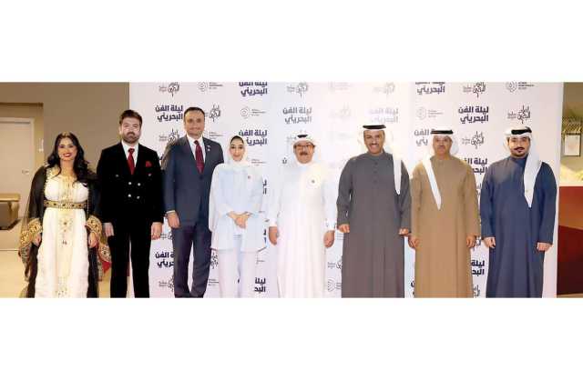 وزير الإعلام: فنّنا خير سفير يُعبّر عن الهوية البحرينية الأصيلة