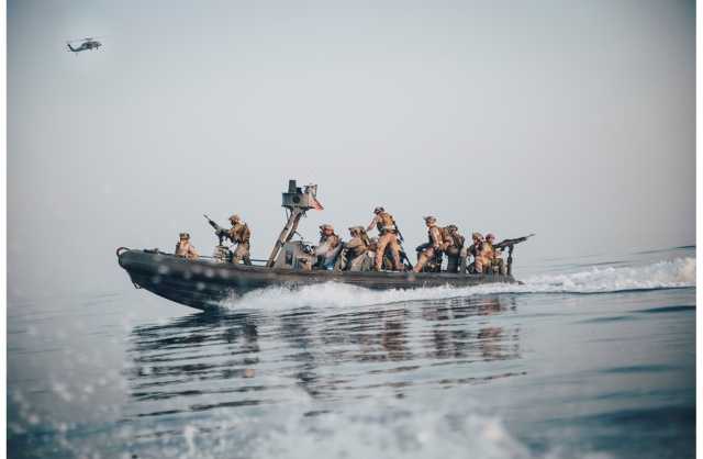 الأسطول الأمريكي: انفجار قارب حوثي مسير في البحر الأحمر ولا خسائر بشرية