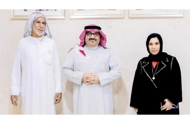 وزير التربية يكرّم الجد السيد حميد السيد ماجد