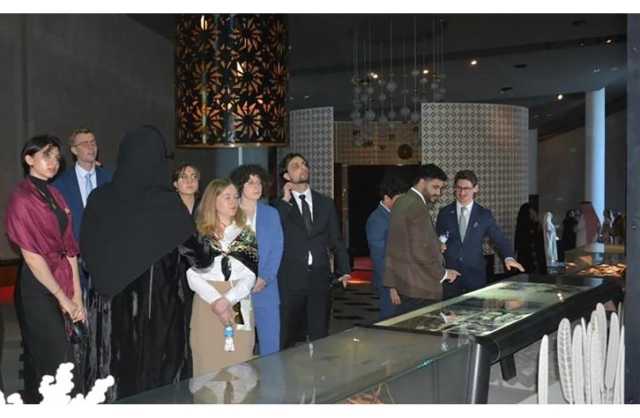 صرح الميثاق الوطني يستضيف وفد المجتمعات الدبلوماسية بالجامعات البريطانية