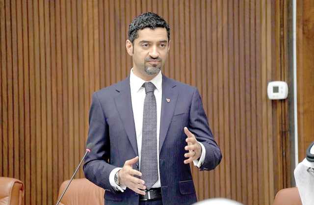 فرج يسأل وزير «البلديات» عن آليات توزيع حاويات جمع الملابس في المناطق السكنية 