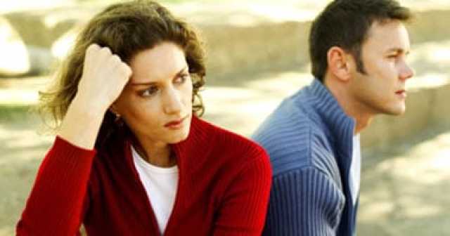 زوجة تقيم دعوى طلاق ضد زوجها وتتهمه بإهماله وهجرها لمدة 8 شهور