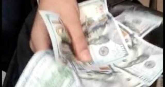 ضبط قضايا 54 اتجار فى النقد الأجنبى خارج السوق المصرفى بقيمة 17 مليون جنيه