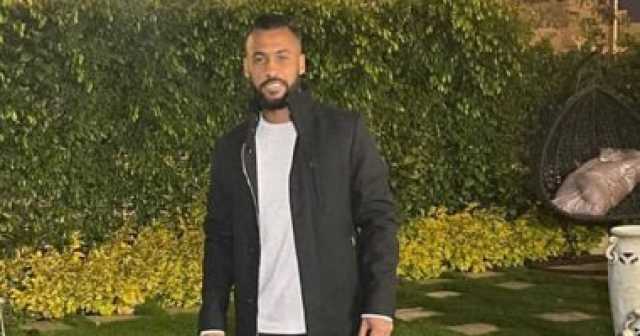 لاعب الأهلى حسام عاشور يتهم مدرسا بضرب ابنه فى الهرم