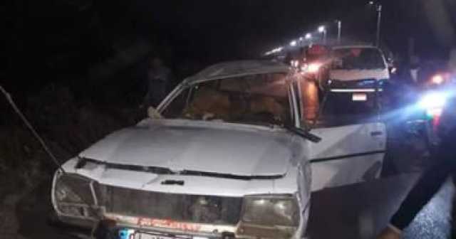 إصابة 14شخصا إثر انقلاب سيارة ميكروباص بزراعى البحيرة
