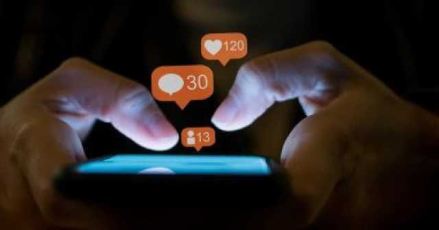 نصاب فيس بوك استدرج فتاة بحيلة جلب الحبيب وابتزها فعاقبته الجنايات بالسجن