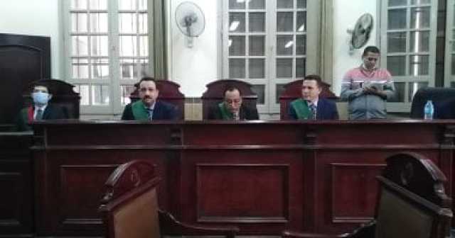 تجديد حبس 3 عاطلين لاتهامهم بتصنيع المخدرات فى شبرا