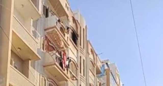 إخماد حريق داخل منزل فى منشأة القناطر دون إصابات