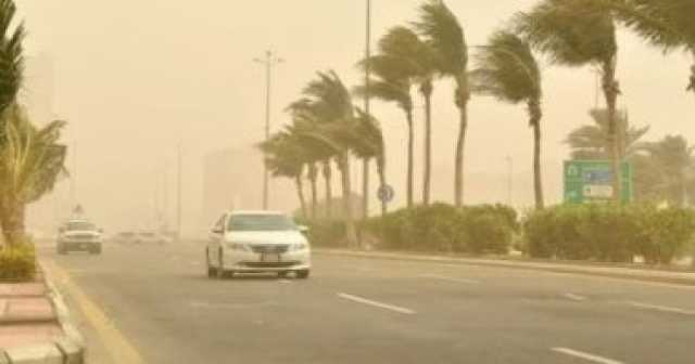 تعرف على طرق الوقاية من الحوادث أثناء ظهور الرياح المثيرة للأتربة