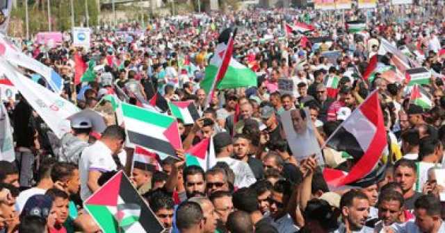 يا فلسطين يا فلسطين شد حيلك بكرة 100 مليون جايين هتافات حماسية بالمنصة
