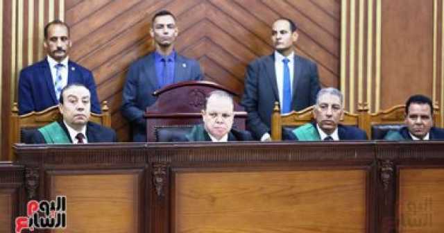 الحكم على متهم بالانضمام لتنظيم القاعدة الإرهابي بعد قليل