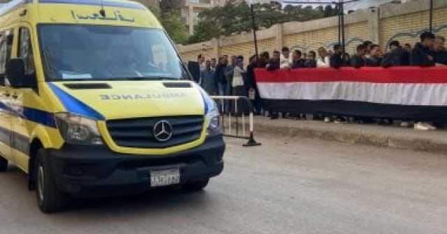 إصابة 3 أشخاص إثر انقلاب سيارة أعلى الطريق الصحراوي بالعياط