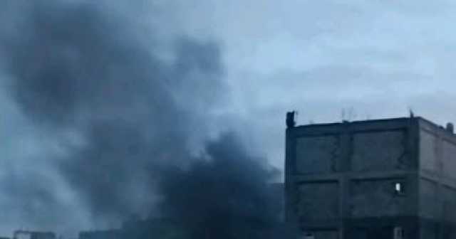 المعاينة: أحمال كهربائية زائدة وراء حريق مخزن فى إمبابة