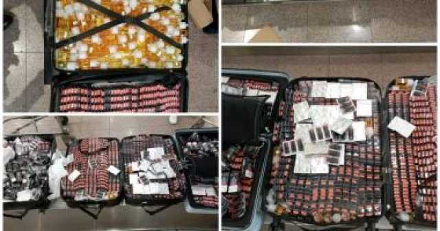 جمارك مبني 3 بمطار القاهرة تضبط 12 محاولة تهرب جمركى خلال يونيو.. صور
