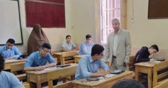 ضبط المتهم بتسريب امتحانات الثانوية العامة