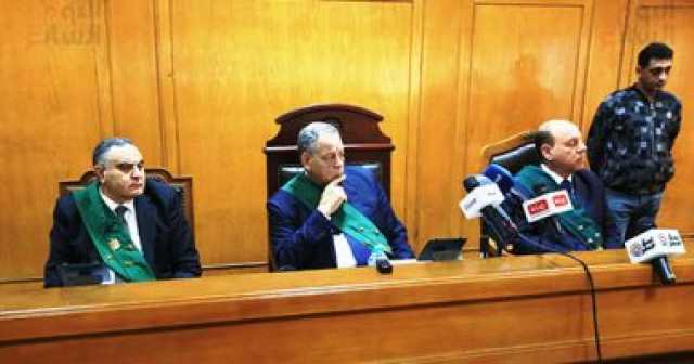 المحكمة تأمر بعرض فلاشة تتضمن مقطع فيديو واقعة مقتل مالك قهوة أسوان